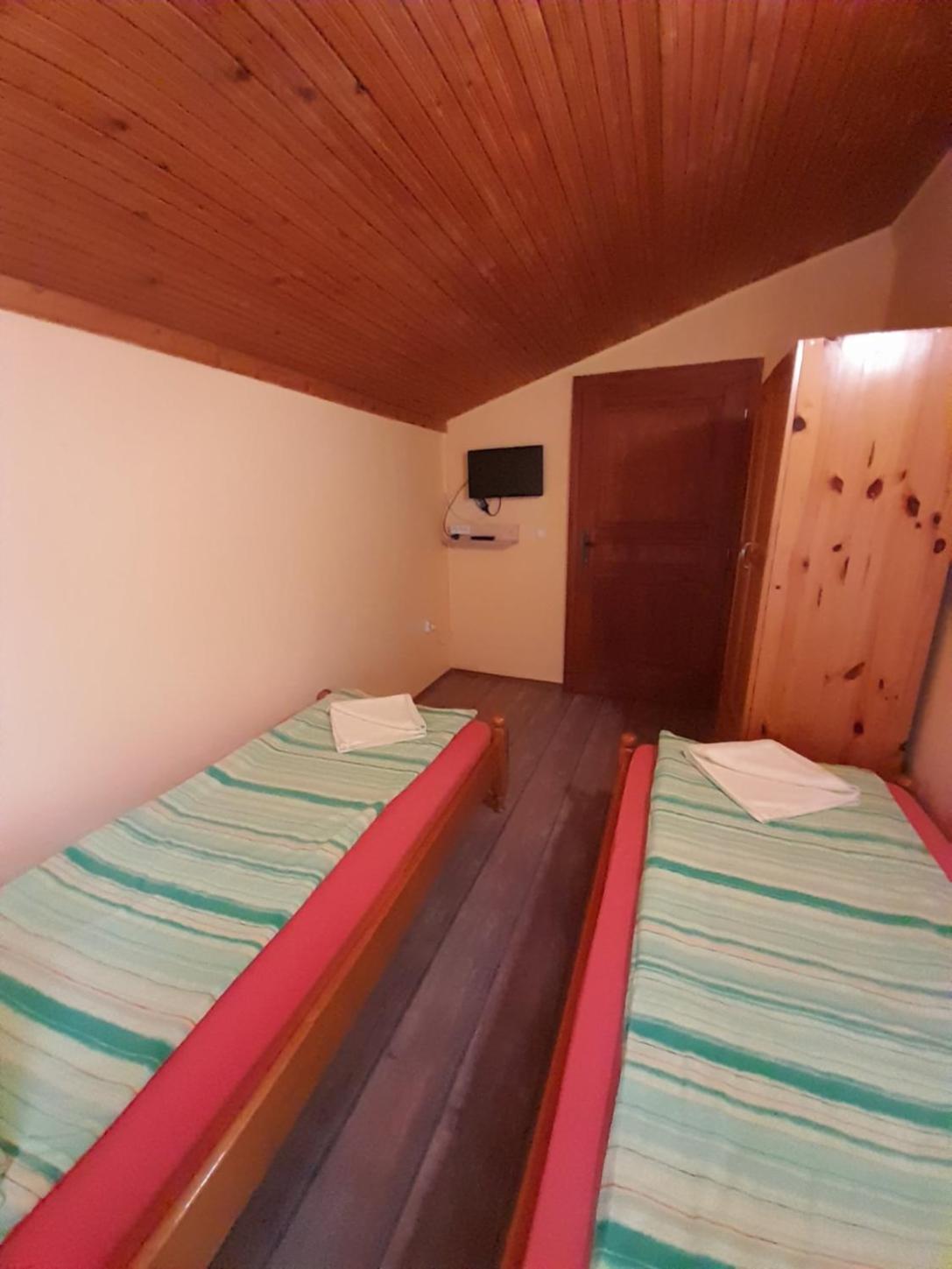 Guest House Lorian Madzhare Dış mekan fotoğraf