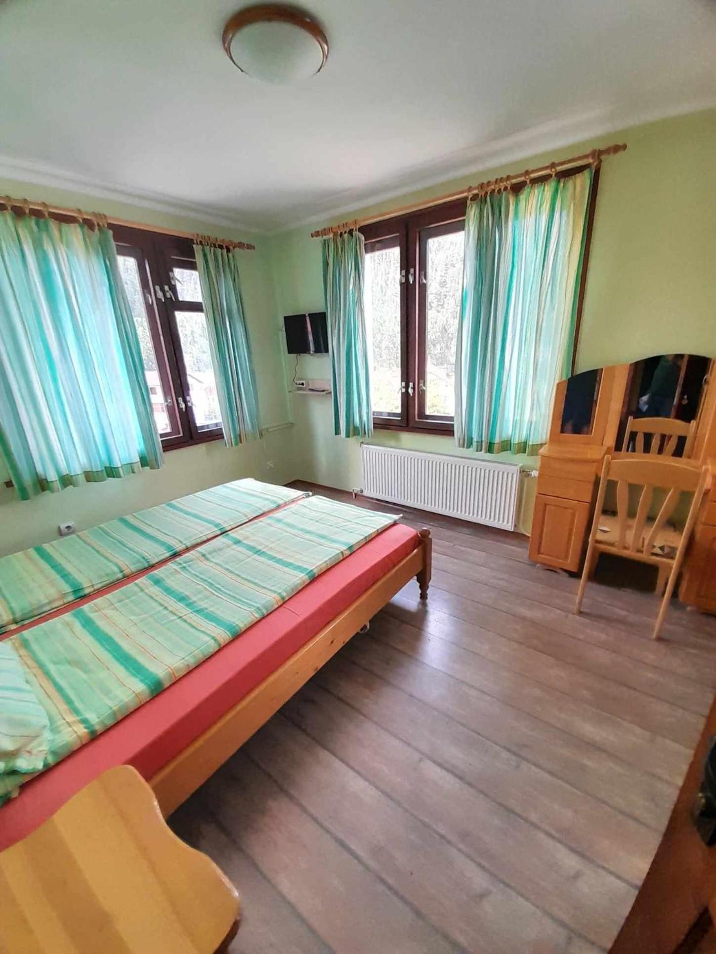 Guest House Lorian Madzhare Dış mekan fotoğraf