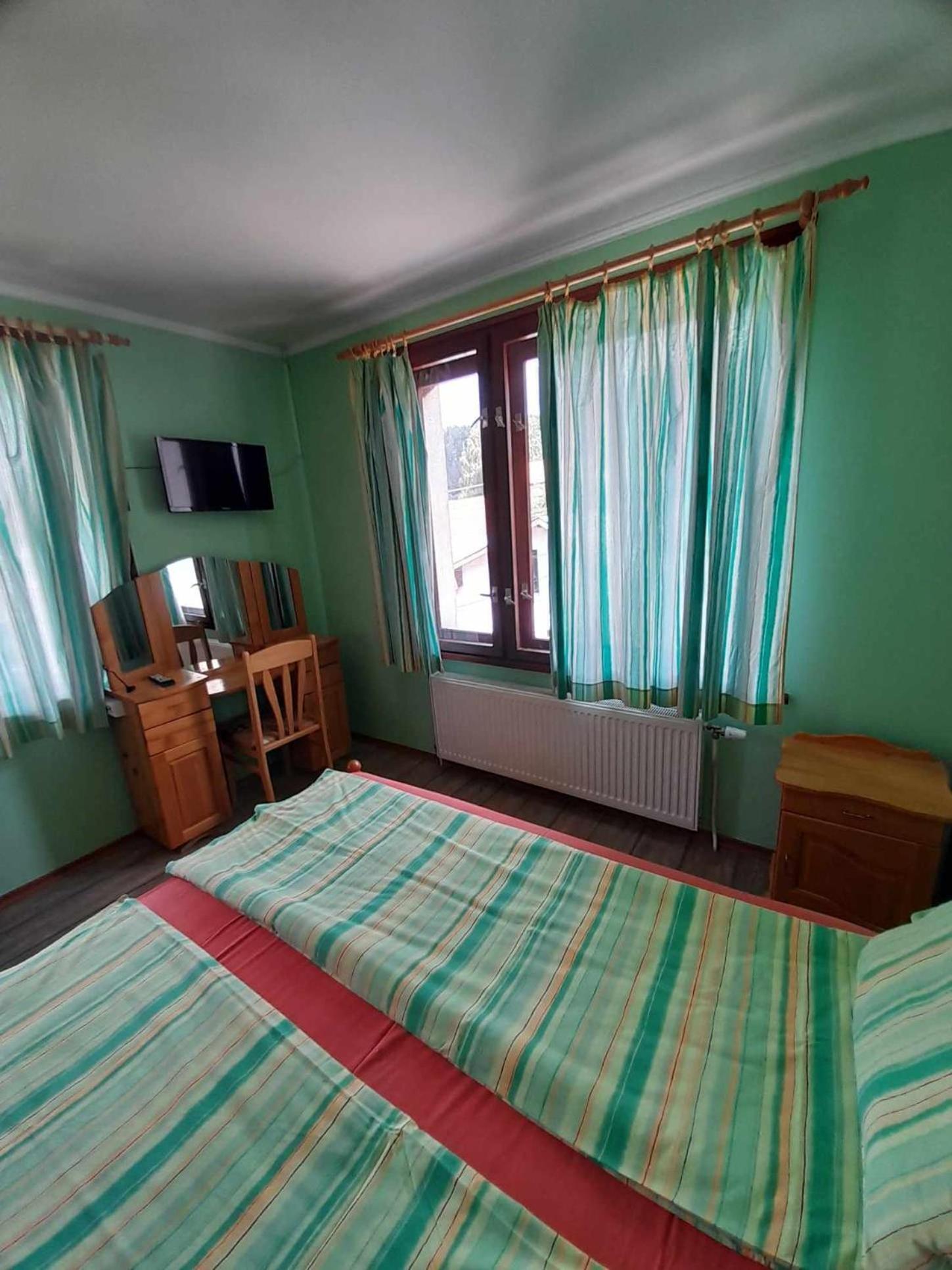 Guest House Lorian Madzhare Dış mekan fotoğraf