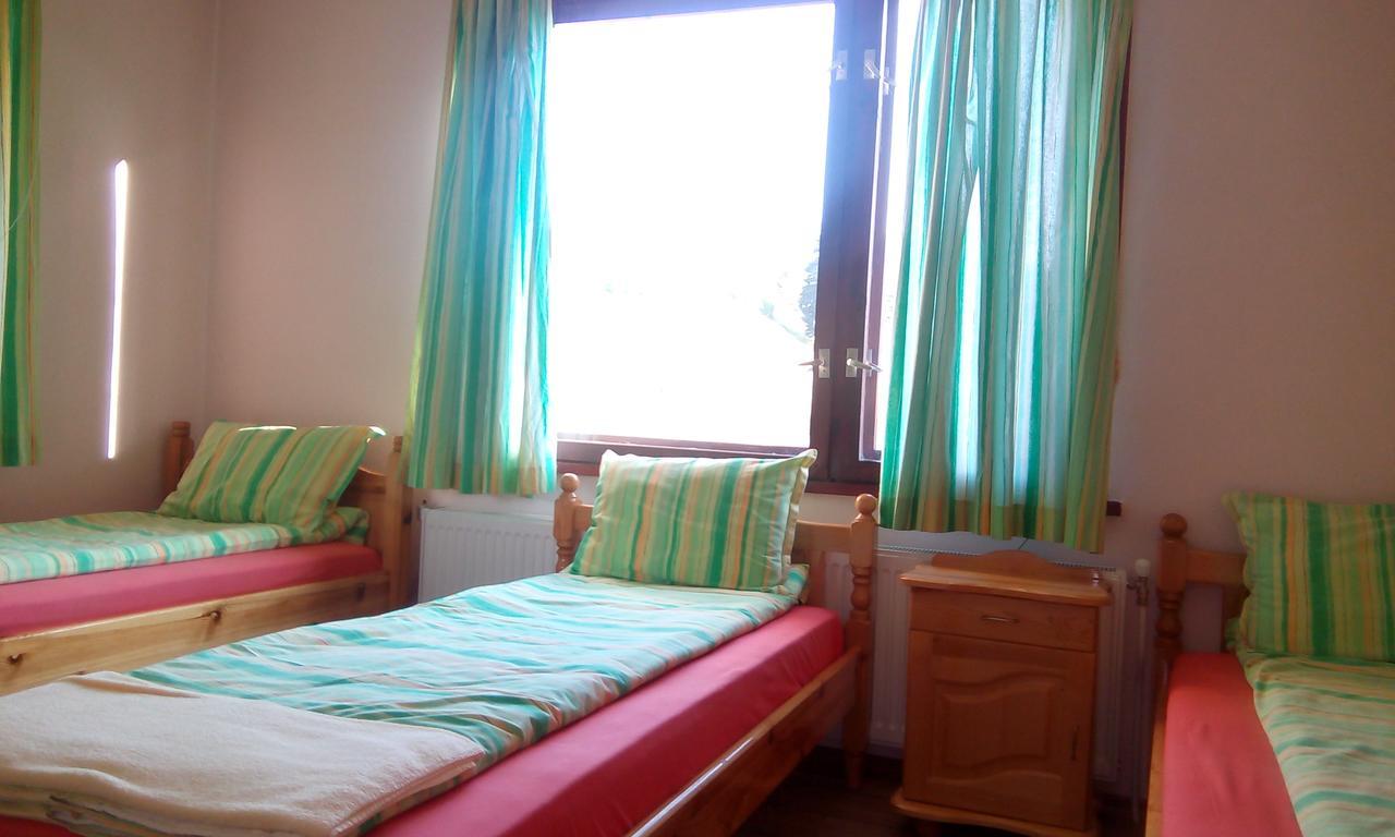 Guest House Lorian Madzhare Dış mekan fotoğraf